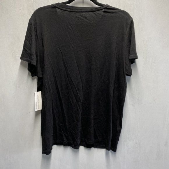 GUESS SHORT SLEEVE PARADISE EASY TEE IN BLACK - Picture 5 of 5